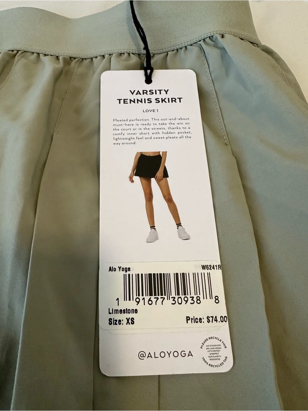 ALO Yoga tennis Skirt in Sage Green